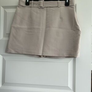 Abercrombie & Fitch Light Beige Skirt